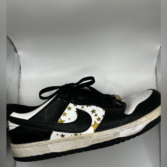 NIKE SUPREME DUNK 2021 Athletic Sneakers - Picture 6 of 9